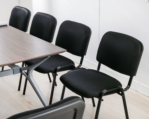 ALINUNU Καρέκλα απευθείας συμμαχίας Εναρμονιζόμενες μεταλλικές καρέκλες συνεδριάσεων για συμμαχίες εκδηλώσεων